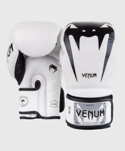 VENUM Giant 3.0 Nappa Leather Boxing Gloves - Image 8