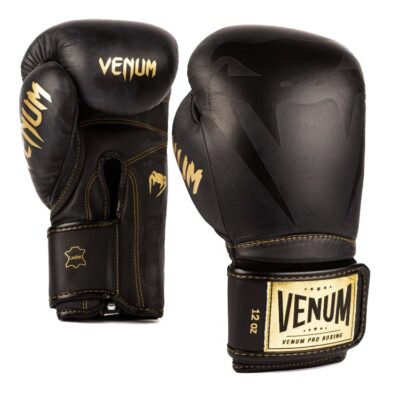 VENUM Giant 2.0 Pro Boxing Gloves (12oz)
