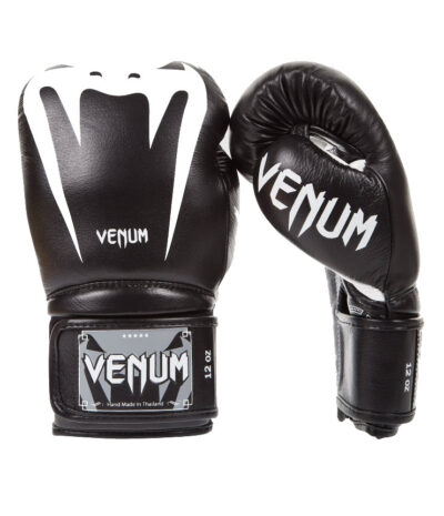 VENUM Giant 3.0 Nappa Leather Boxing Gloves - Image 9