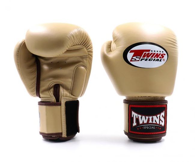 TWINS SPECIAL 10oz Boxing Gloves BGVL3 (NEW THUMB) - Image 15