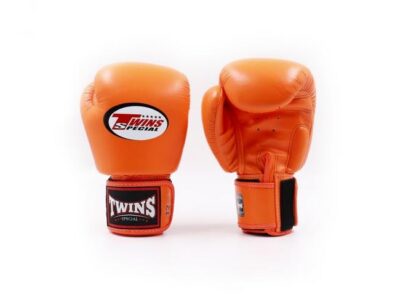 TWINS SPECIAL 8oz Boxing Gloves BGVL3 - Image 18
