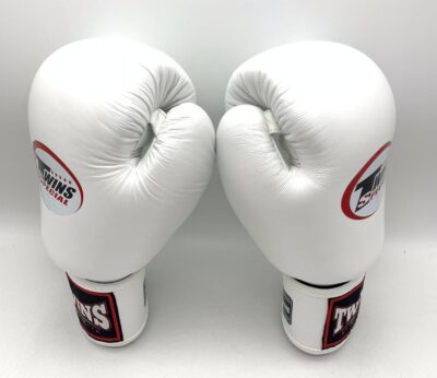 TWINS SPECIAL 8oz Boxing Gloves BGVL3 - Image 5