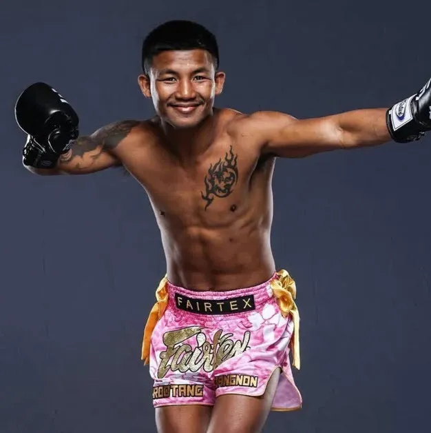 FAIRTEX Muay Thai Fight Shorts (BS SAKURA) Limited Edition - Image 2