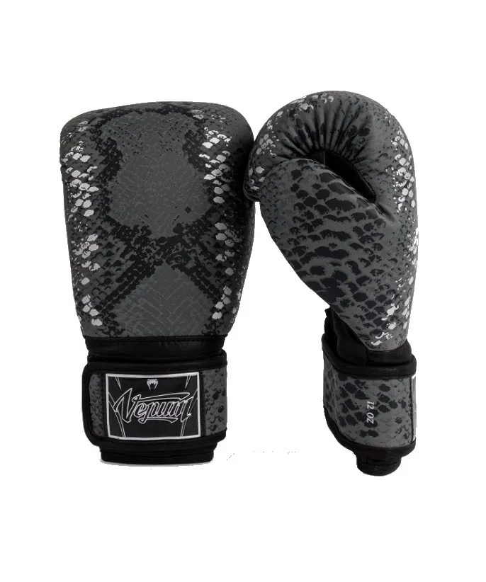 VENUM Amazonia Boxing Gloves - Image 3