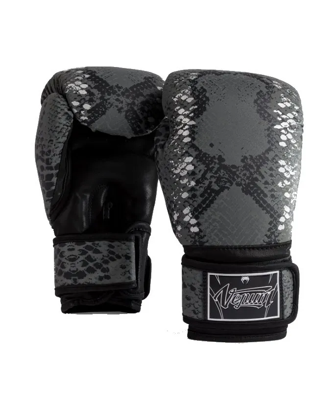 VENUM Amazonia Boxing Gloves - Image 4
